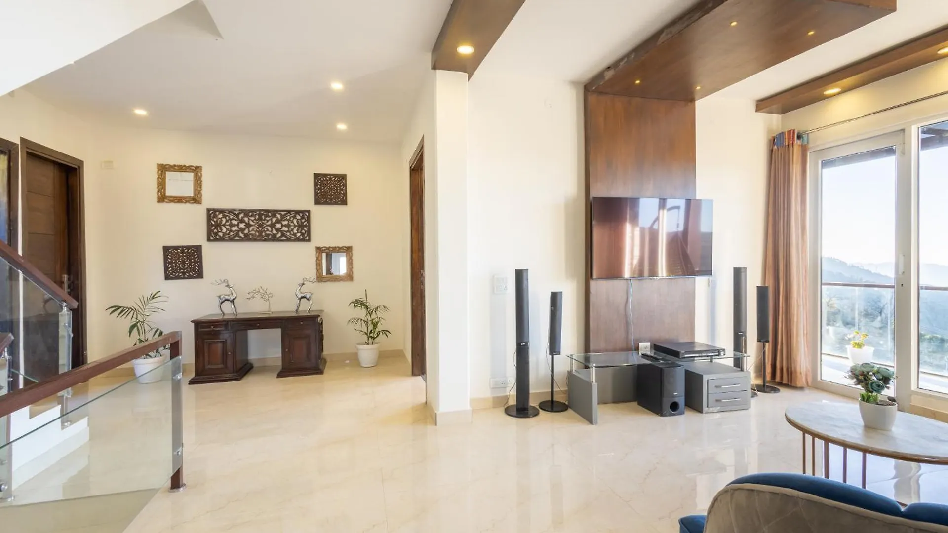 Σαλέ Hostie Imperial Chalet-3 Bhk Mountain Villa, Chail Σίμλα