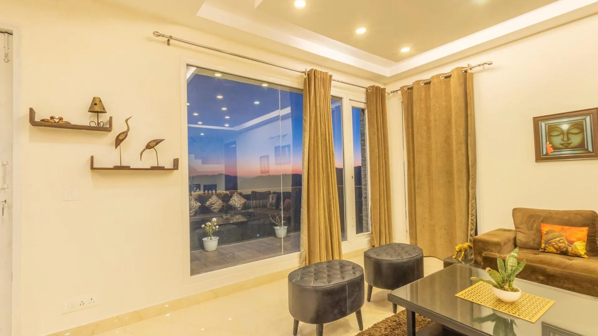 Hostie Imperial Chalet-3 Bhk Mountain Villa, Chail Σίμλα Σαλέ