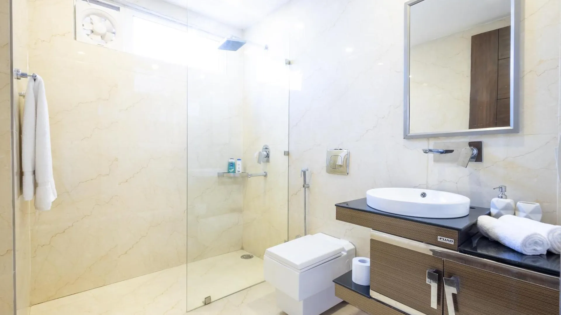 Σαλέ Hostie Imperial Chalet-3 Bhk Mountain Villa, Chail Σίμλα