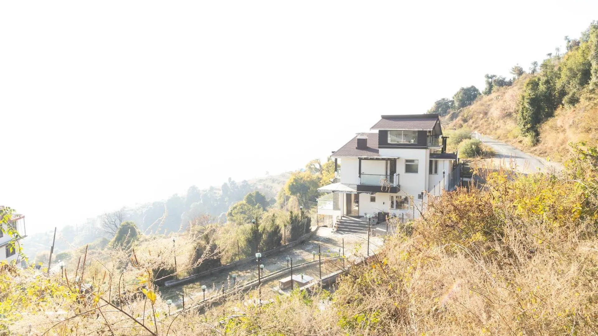 Hostie Imperial Chalet-3 Bhk Mountain Villa, Chail Shimla Chalet